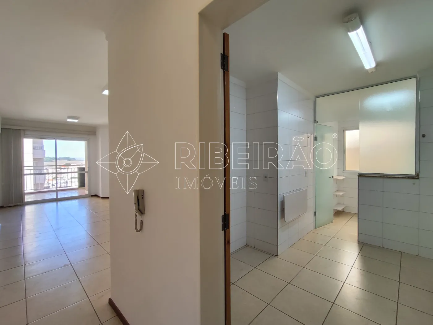 Alugar Apartamento / Padr&atilde;o em Ribeir&atilde;o Preto R$ 2.610,00 - Foto 1