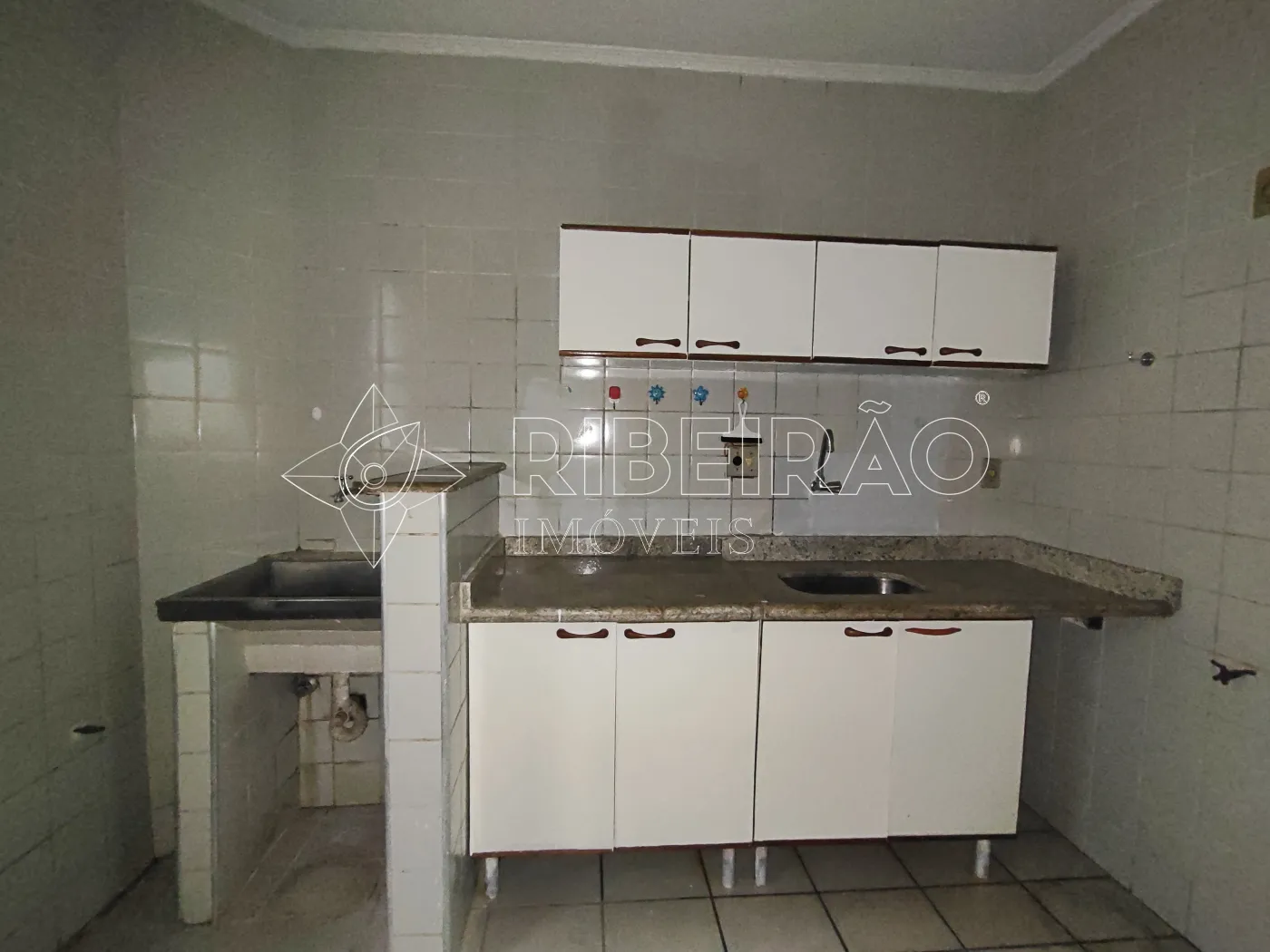 Alugar Apartamento / Padr&atilde;o em Ribeir&atilde;o Preto R$ 1.200,00 - Foto 4