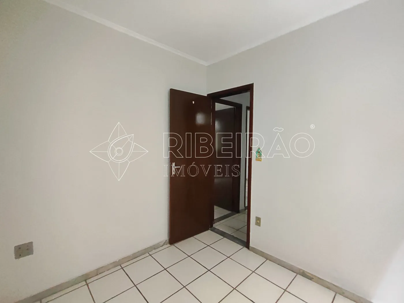 Alugar Apartamento / Padr&atilde;o em Ribeir&atilde;o Preto R$ 1.200,00 - Foto 10