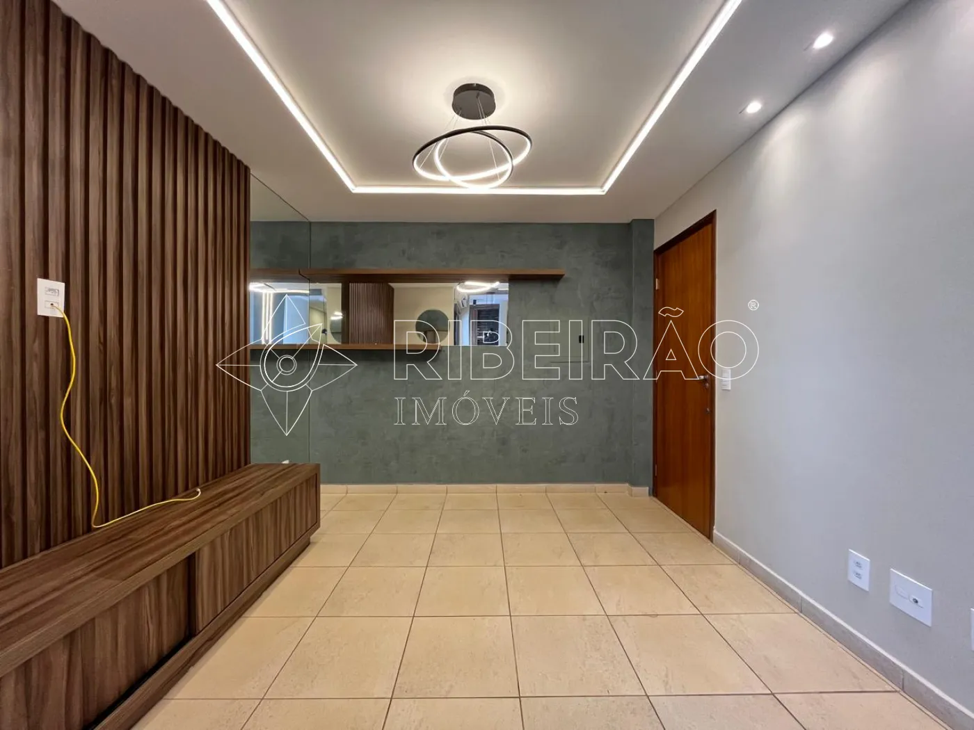 Alugar Apartamento / Padr&atilde;o em Ribeir&atilde;o Preto R$ 1.900,00 - Foto 3