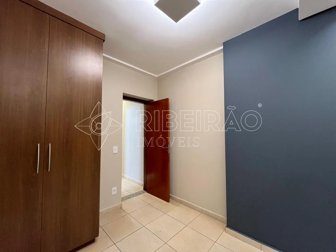 Alugar Apartamento / Padr&atilde;o em Ribeir&atilde;o Preto R$ 1.900,00 - Foto 10