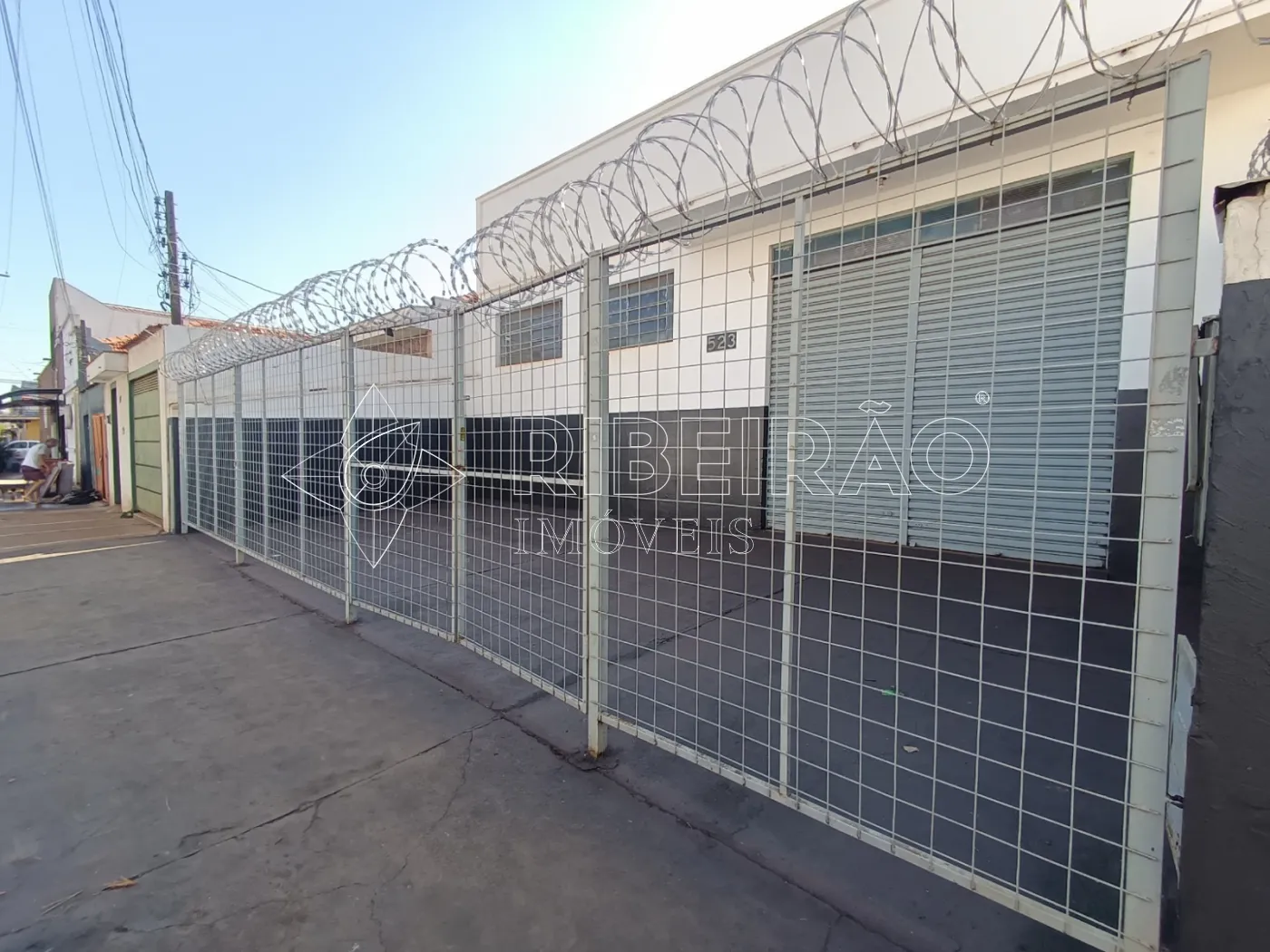 Alugar Comercial / Sal&atilde;o em Ribeir&atilde;o Preto R$ 4.800,00 - Foto 4