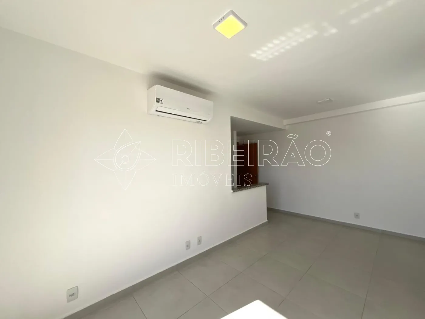 Alugar Apartamento / Padr&atilde;o em Ribeir&atilde;o Preto R$ 2.000,00 - Foto 3