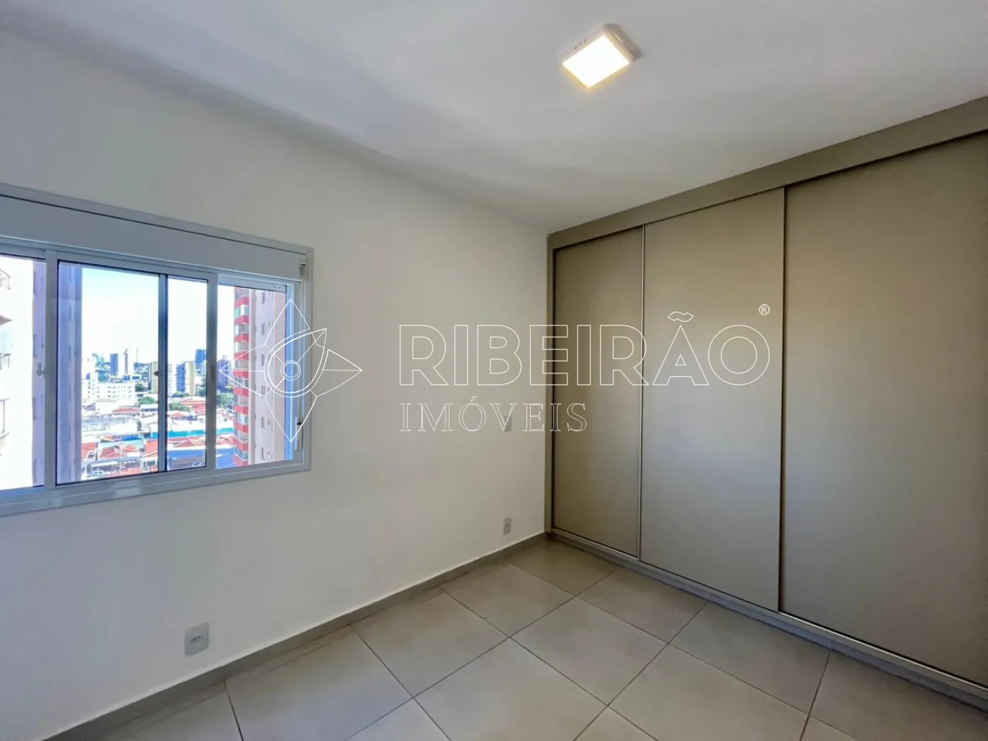 Alugar Apartamento / Padr&atilde;o em Ribeir&atilde;o Preto R$ 2.000,00 - Foto 12