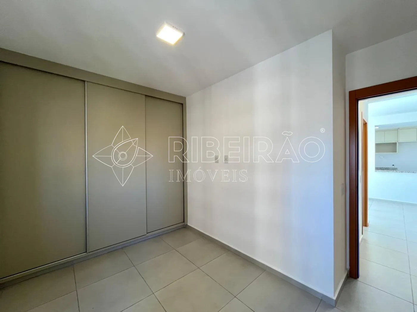 Alugar Apartamento / Padr&atilde;o em Ribeir&atilde;o Preto R$ 2.000,00 - Foto 13