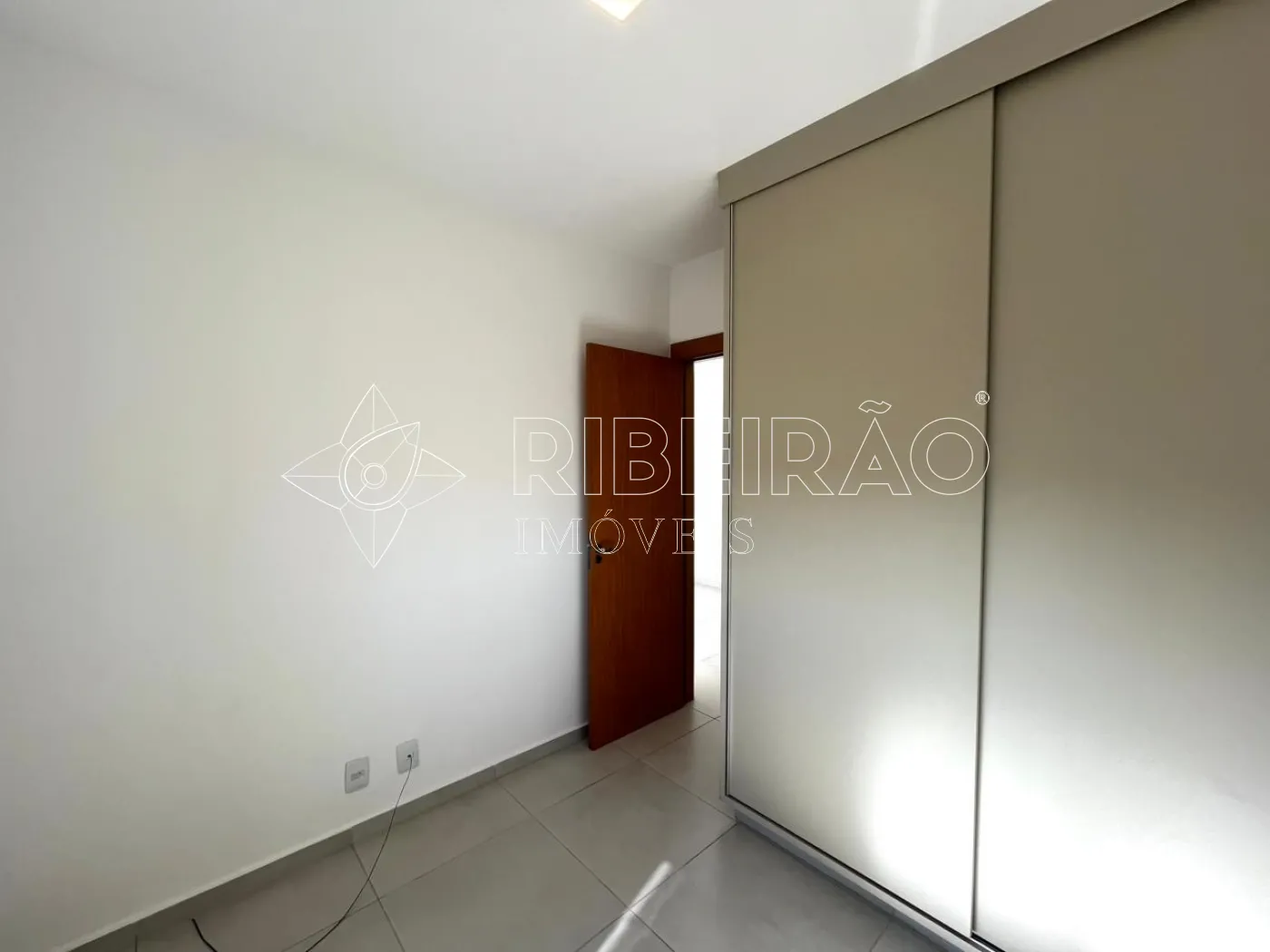 Alugar Apartamento / Padr&atilde;o em Ribeir&atilde;o Preto R$ 2.000,00 - Foto 18