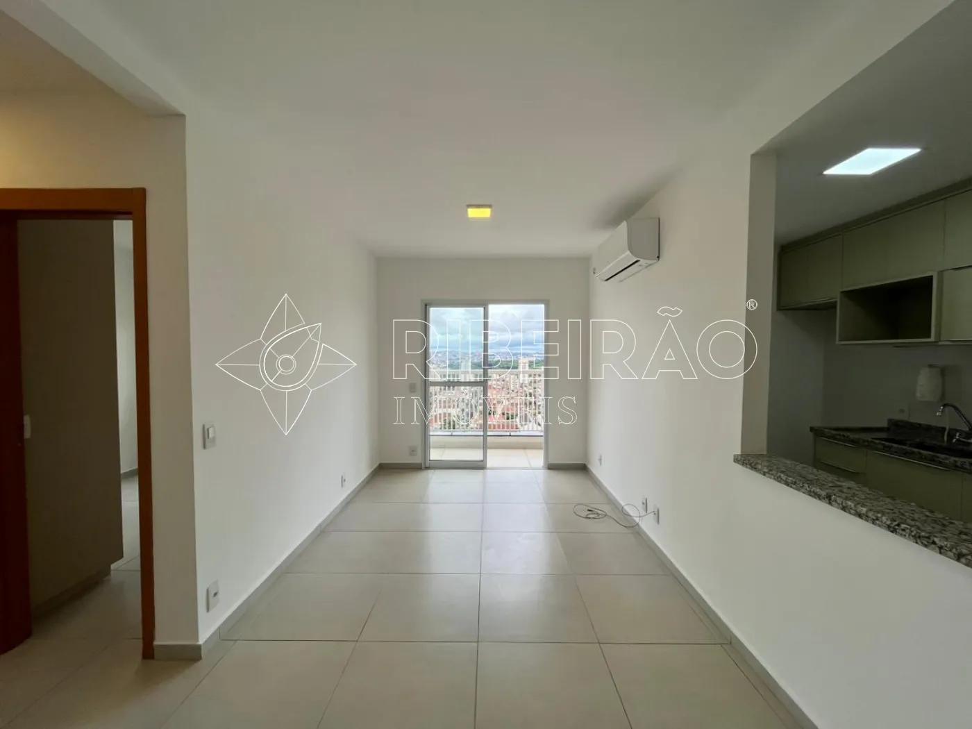 Alugar Apartamento / Padr&atilde;o em Ribeir&atilde;o Preto R$ 2.000,00 - Foto 1
