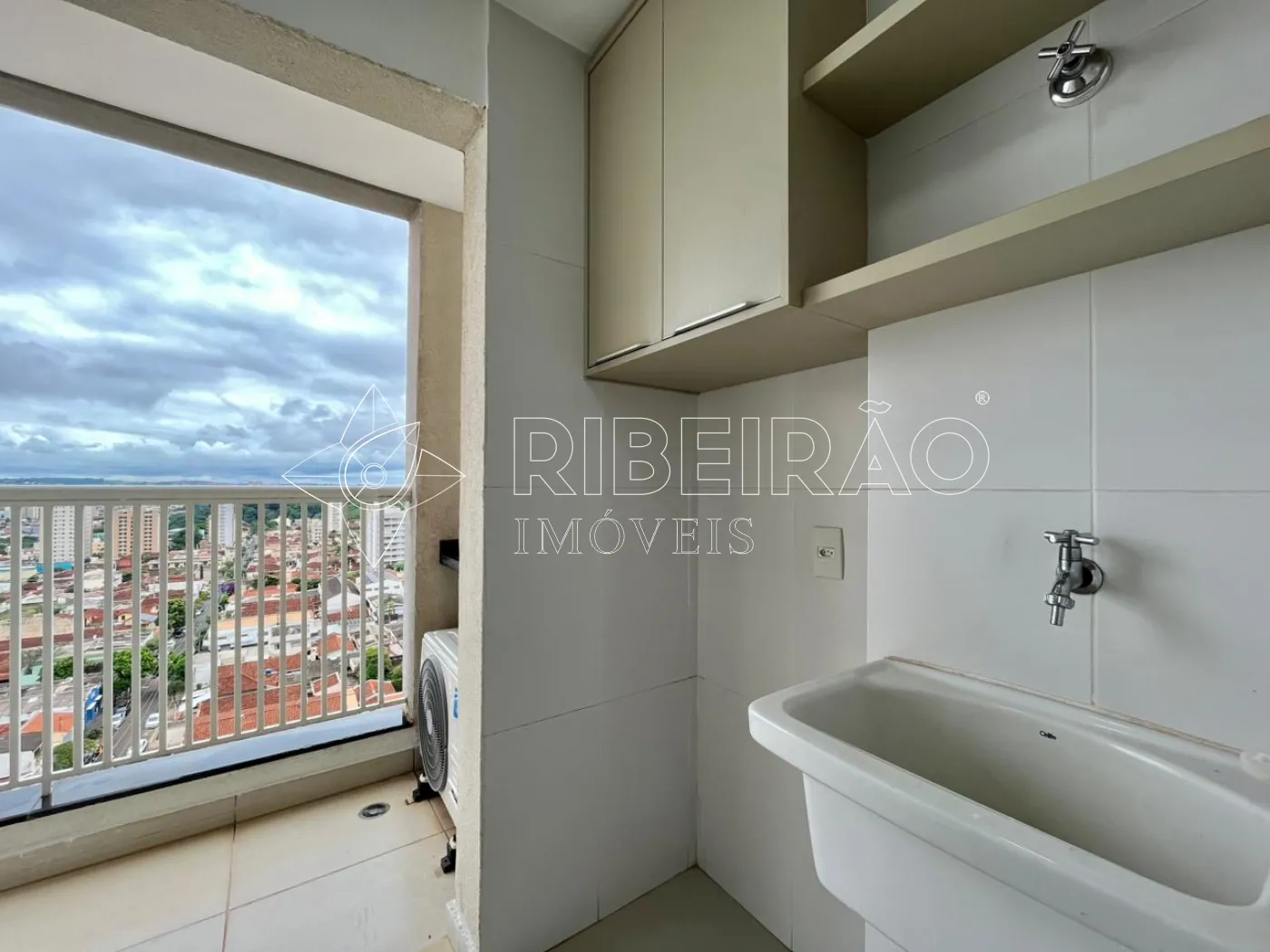 Alugar Apartamento / Padr&atilde;o em Ribeir&atilde;o Preto R$ 2.000,00 - Foto 16