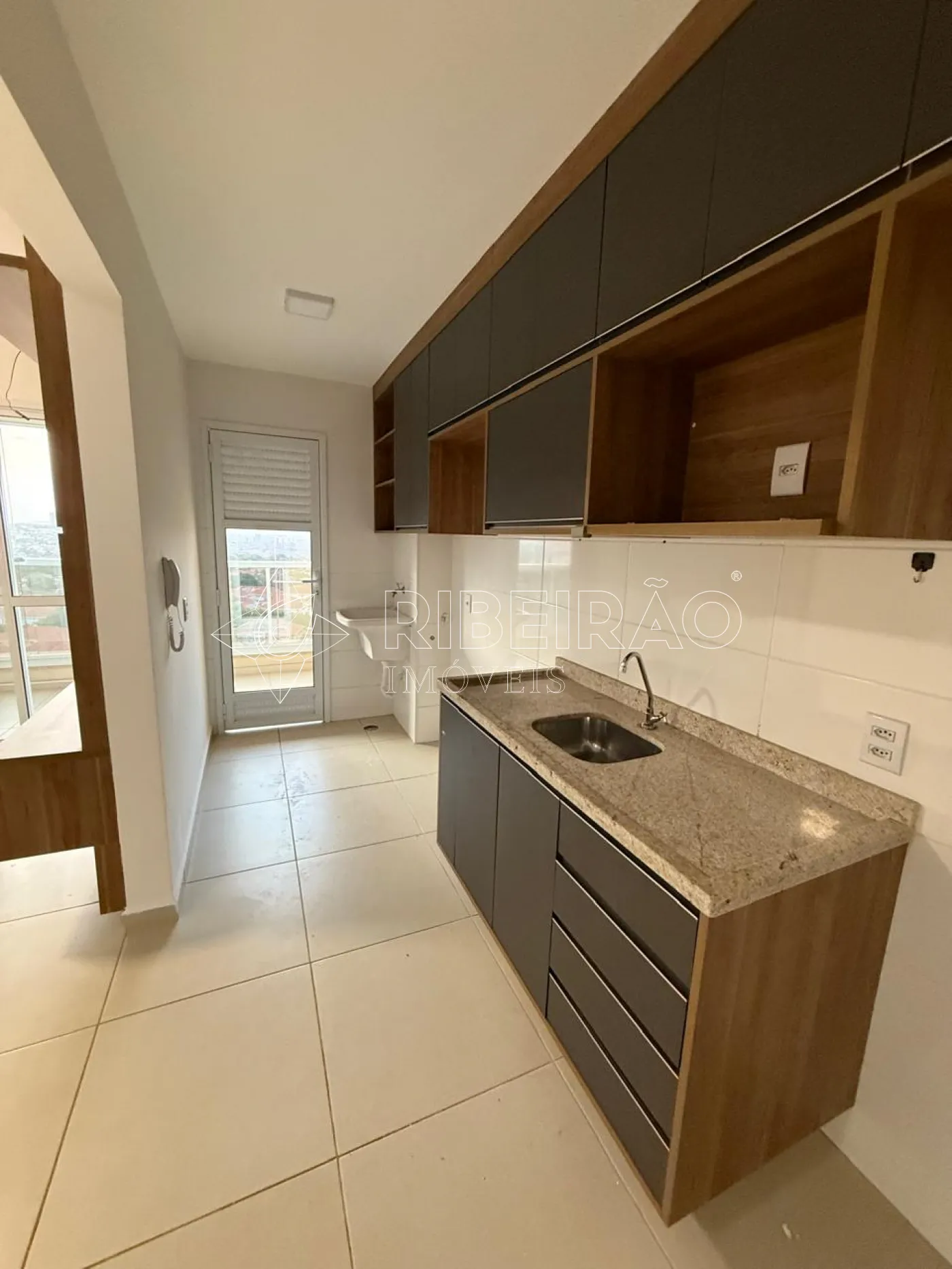 Alugar Apartamento / Padr&atilde;o em Ribeir&atilde;o Preto R$ 2.900,00 - Foto 6