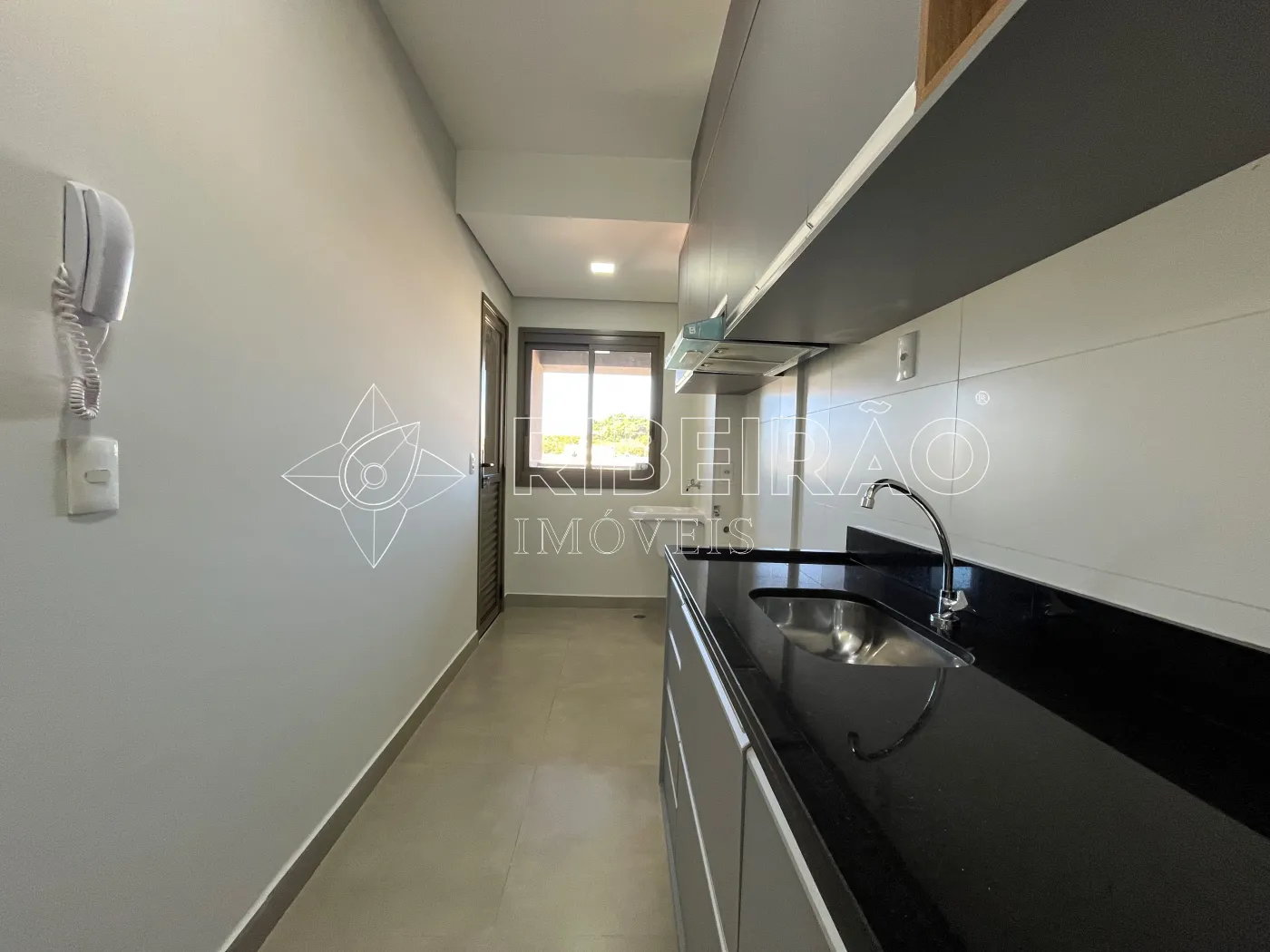 Alugar Apartamento / Padr&atilde;o em Ribeir&atilde;o Preto R$ 3.200,00 - Foto 5