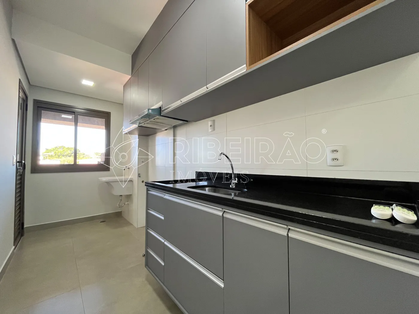 Alugar Apartamento / Padr&atilde;o em Ribeir&atilde;o Preto R$ 3.200,00 - Foto 6