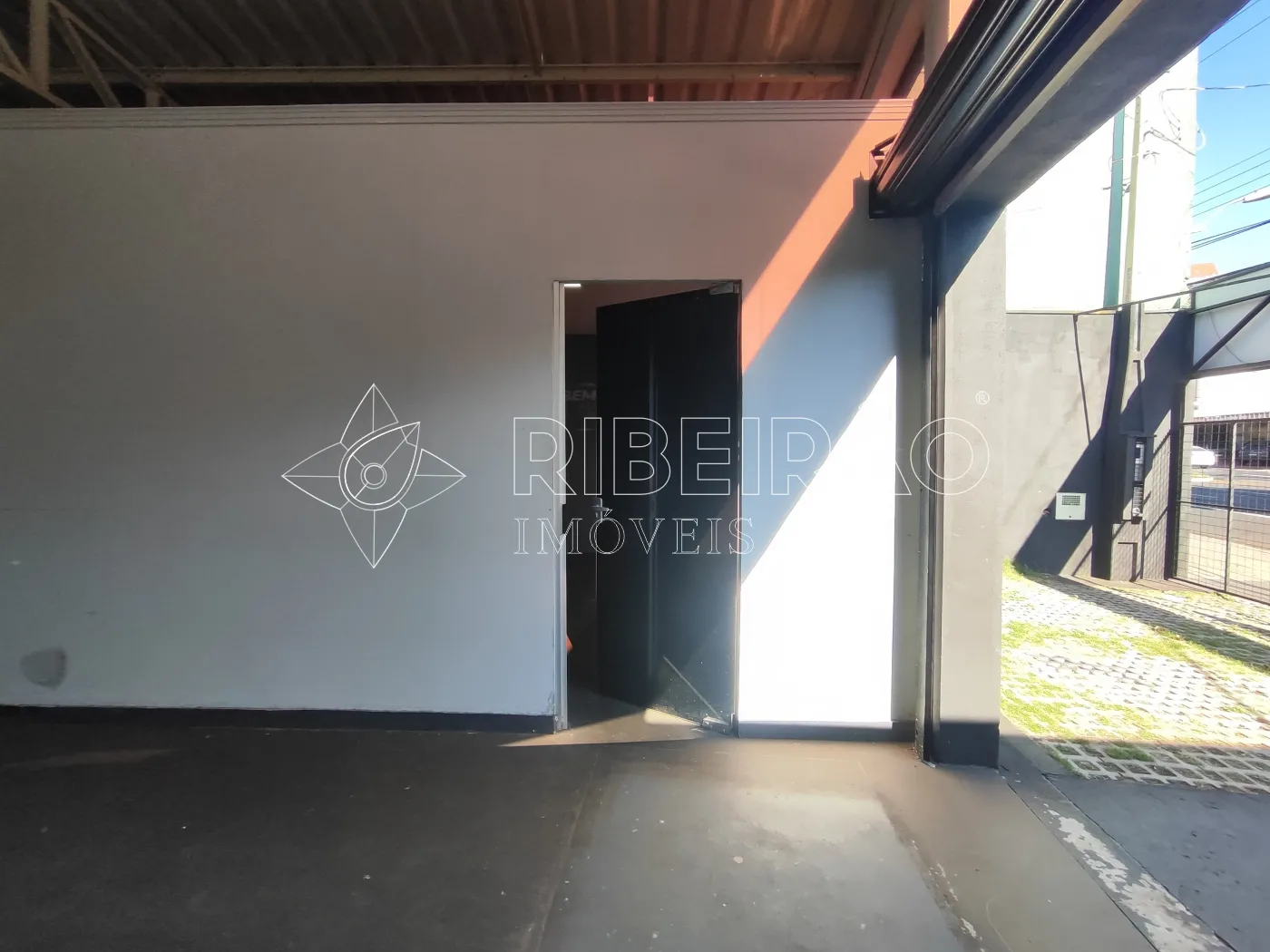 Alugar Comercial / Sal&atilde;o em Ribeir&atilde;o Preto R$ 15.000,00 - Foto 8