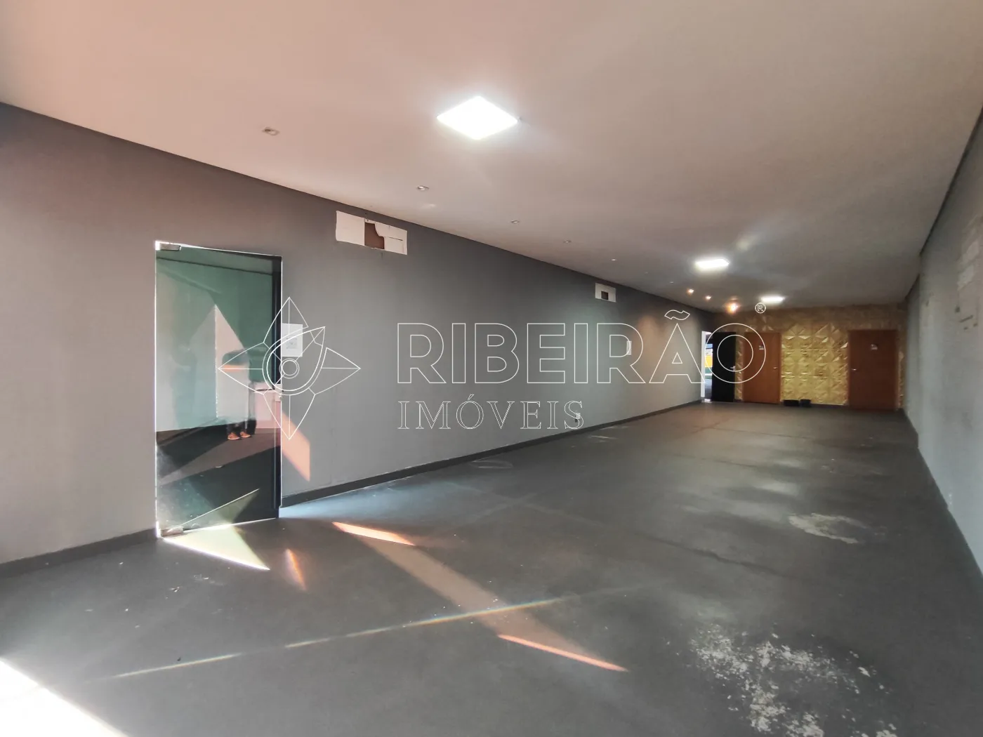 Alugar Comercial / Sal&atilde;o em Ribeir&atilde;o Preto R$ 15.000,00 - Foto 37