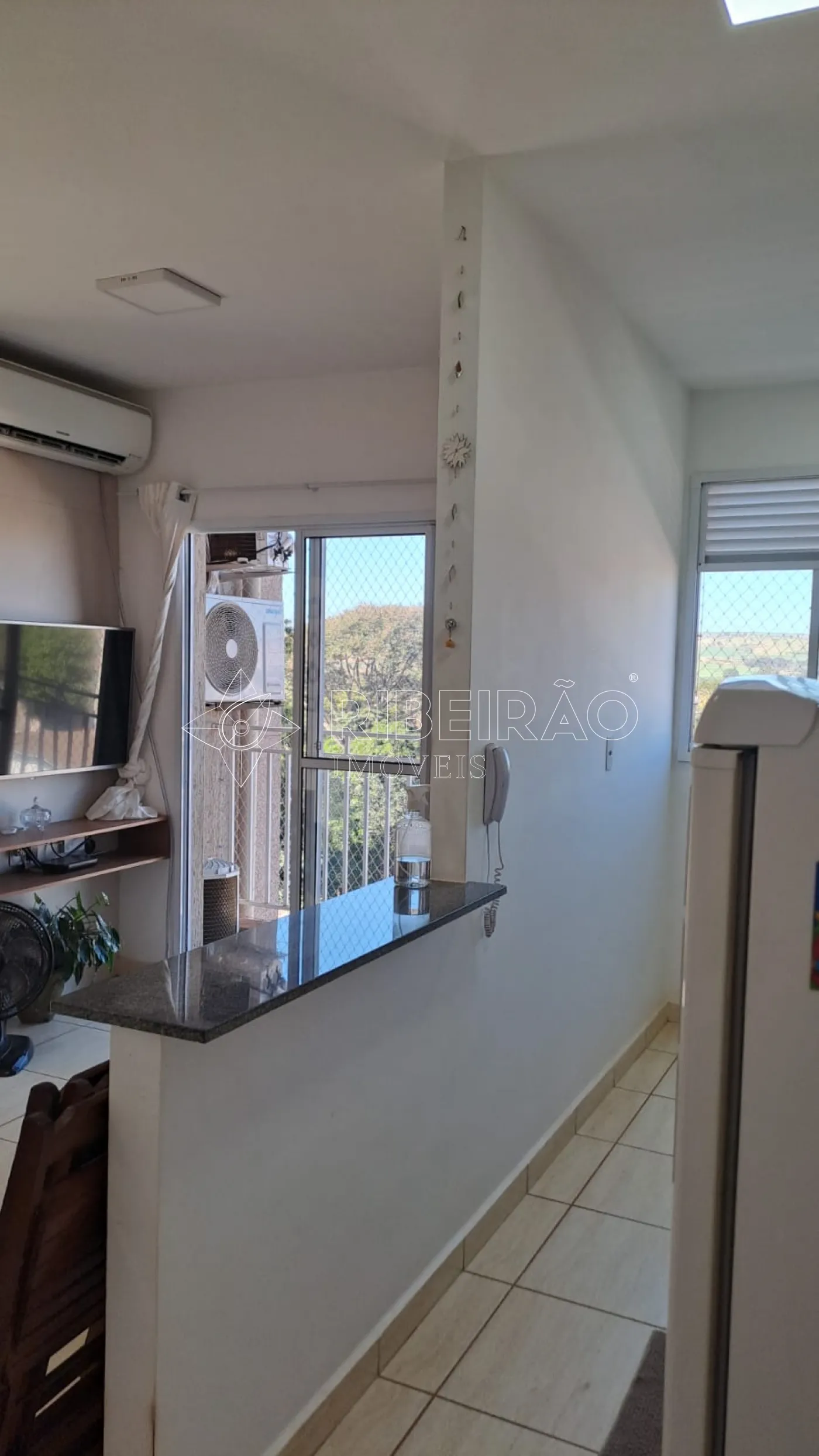 Alugar Apartamento / Padr&atilde;o em Ribeir&atilde;o Preto R$ 868,00 - Foto 2