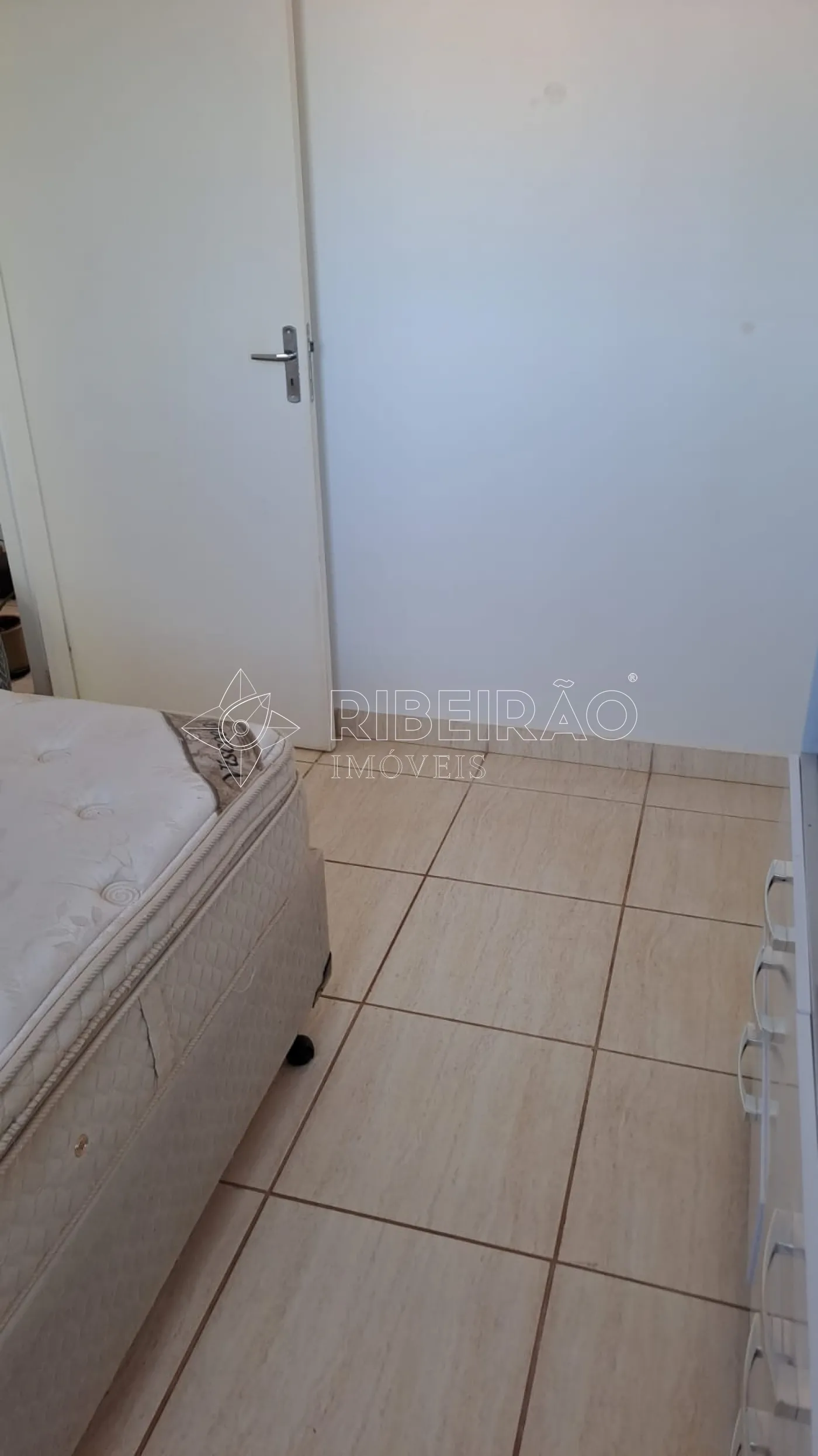 Alugar Apartamento / Padr&atilde;o em Ribeir&atilde;o Preto R$ 868,00 - Foto 17