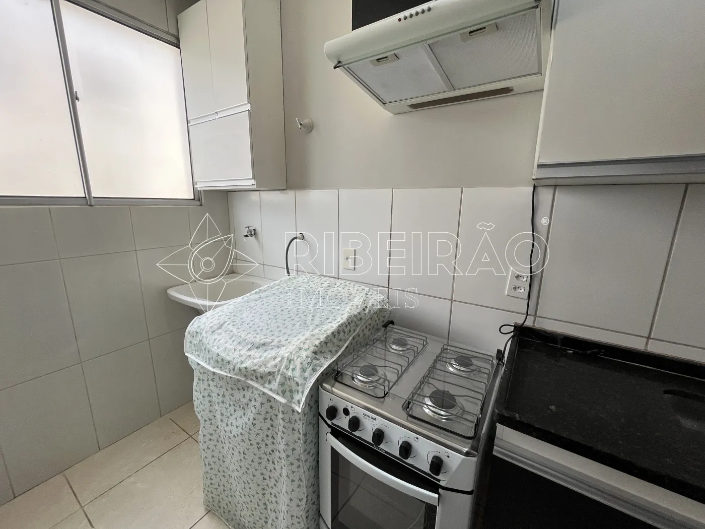 Alugar Apartamento / Padr&atilde;o em Ribeir&atilde;o Preto R$ 2.200,00 - Foto 15