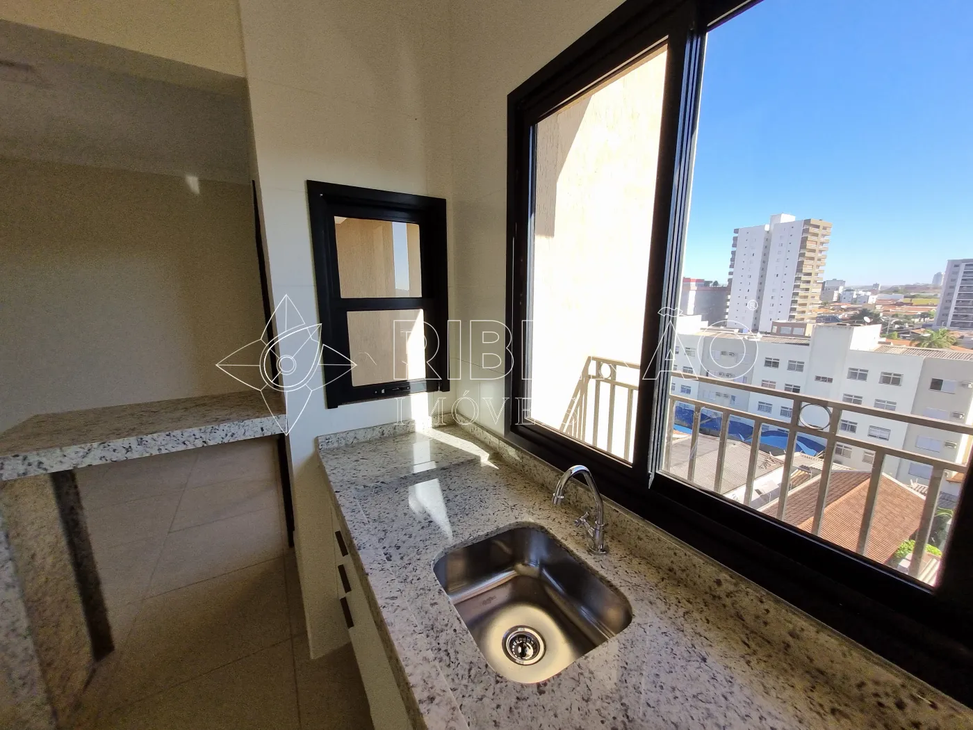 Alugar Apartamento / Padr&atilde;o em Ribeir&atilde;o Preto R$ 1.600,00 - Foto 3