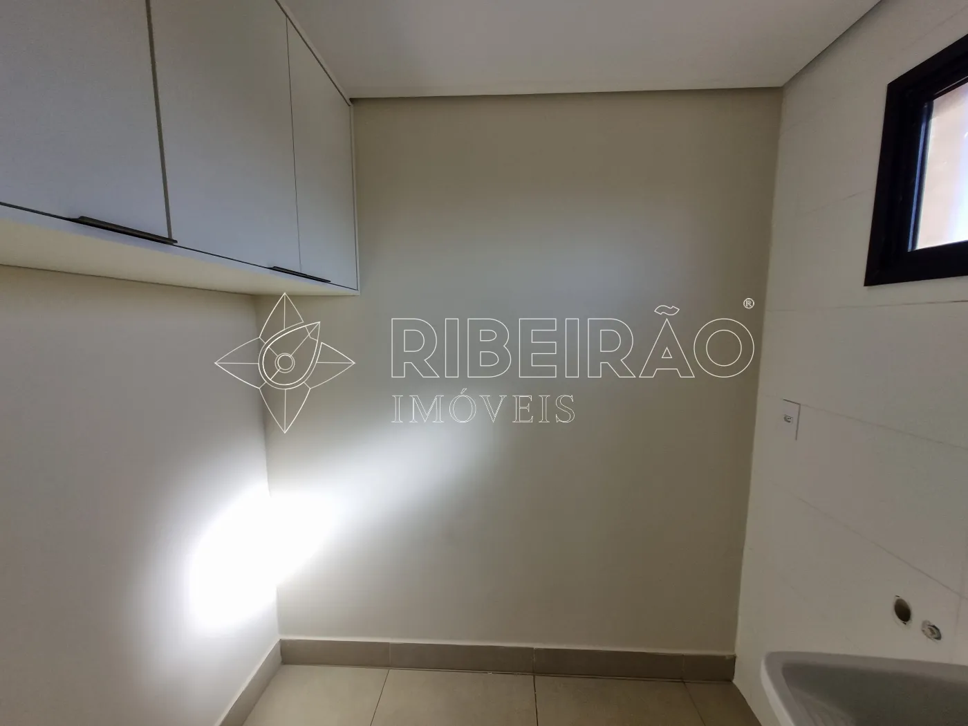 Alugar Apartamento / Padr&atilde;o em Ribeir&atilde;o Preto R$ 1.600,00 - Foto 7