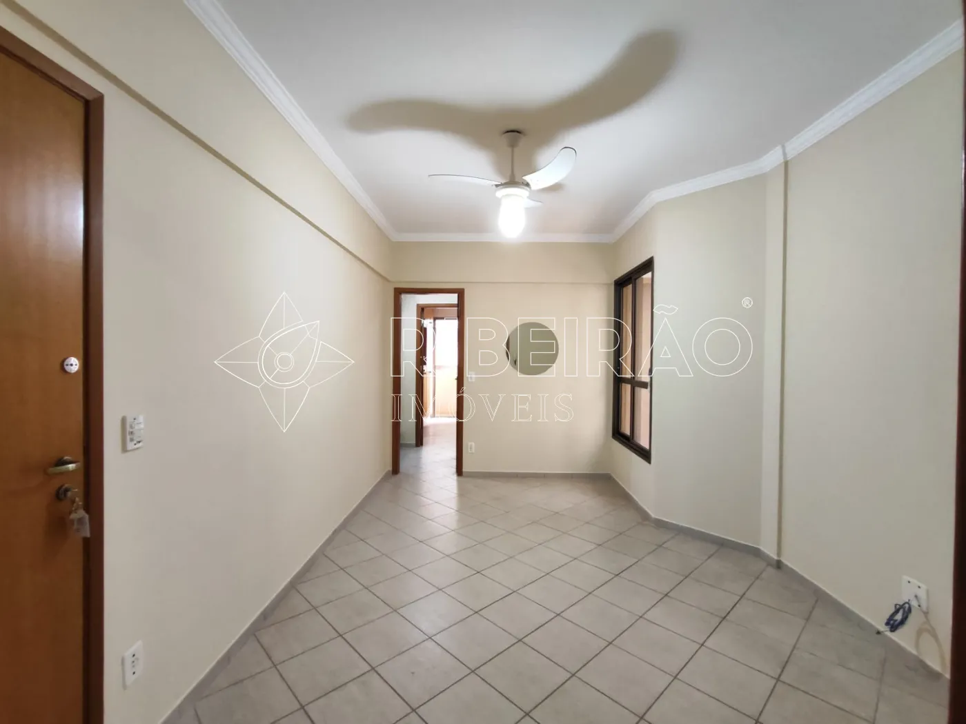 Alugar Apartamento / Padr&atilde;o em Ribeir&atilde;o Preto R$ 1.300,00 - Foto 2