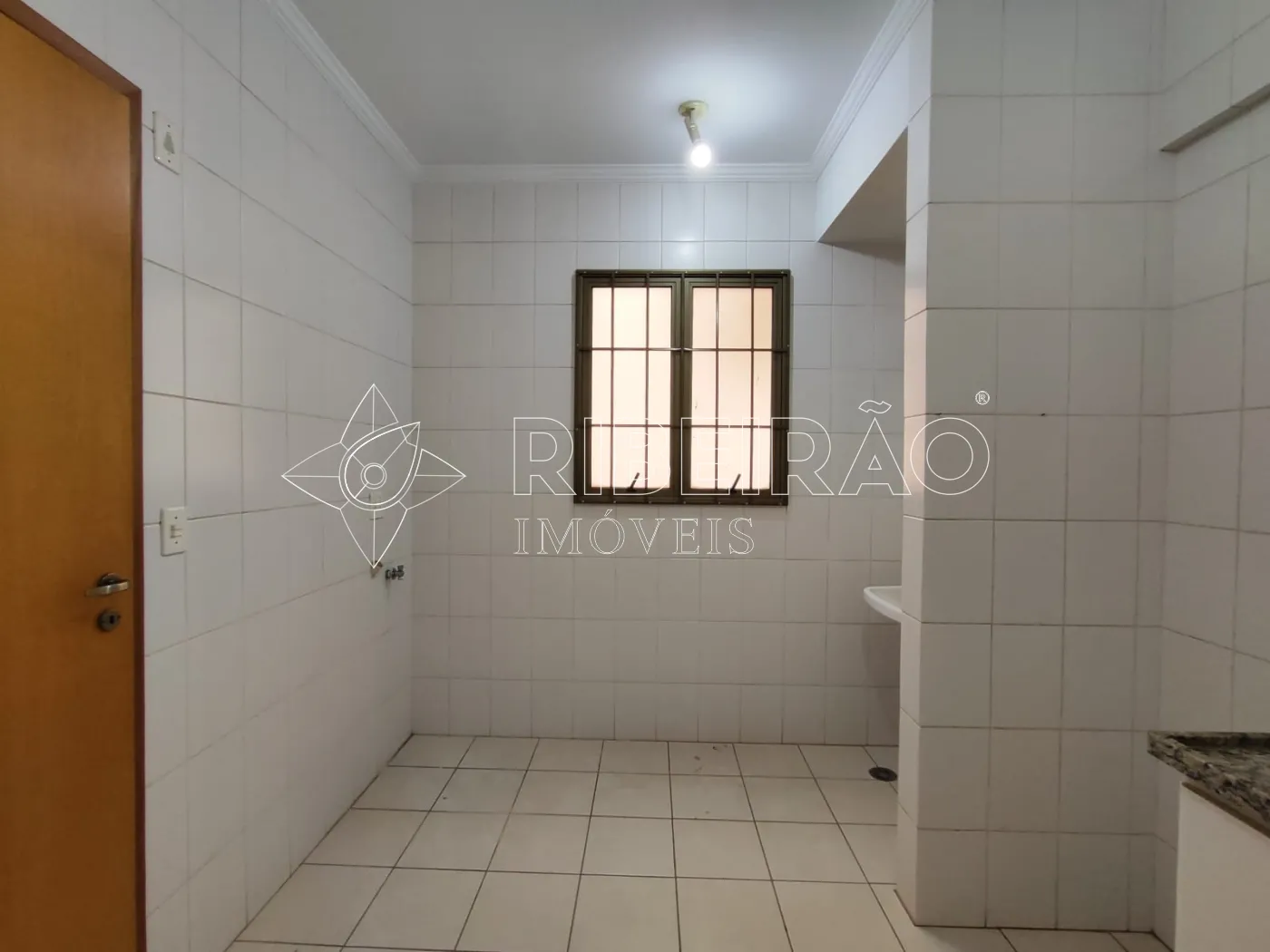 Alugar Apartamento / Padr&atilde;o em Ribeir&atilde;o Preto R$ 1.300,00 - Foto 15