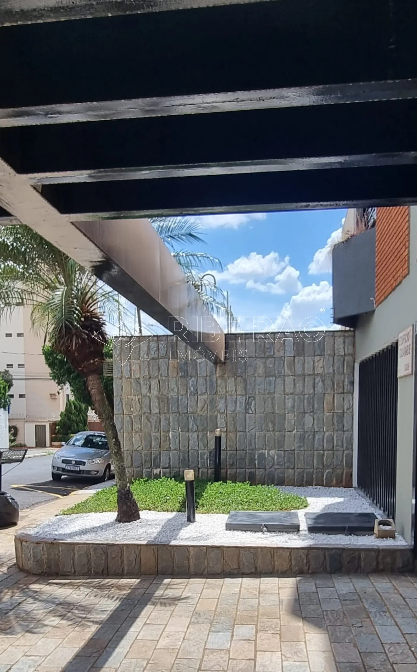 Alugar Apartamento / Padr&atilde;o em Ribeir&atilde;o Preto R$ 2.300,00 - Foto 2