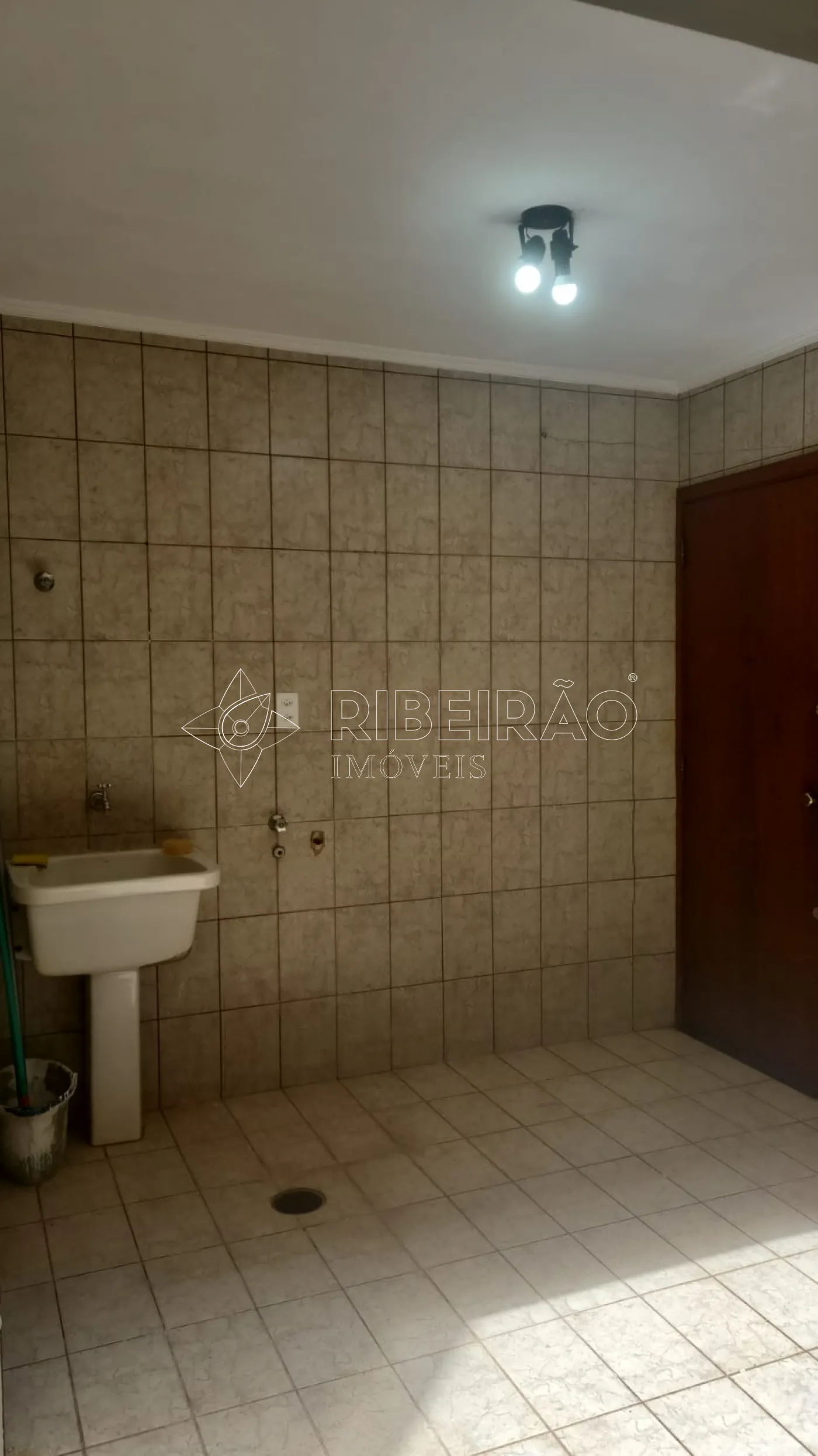 Alugar Apartamento / Padr&atilde;o em Ribeir&atilde;o Preto R$ 2.300,00 - Foto 21