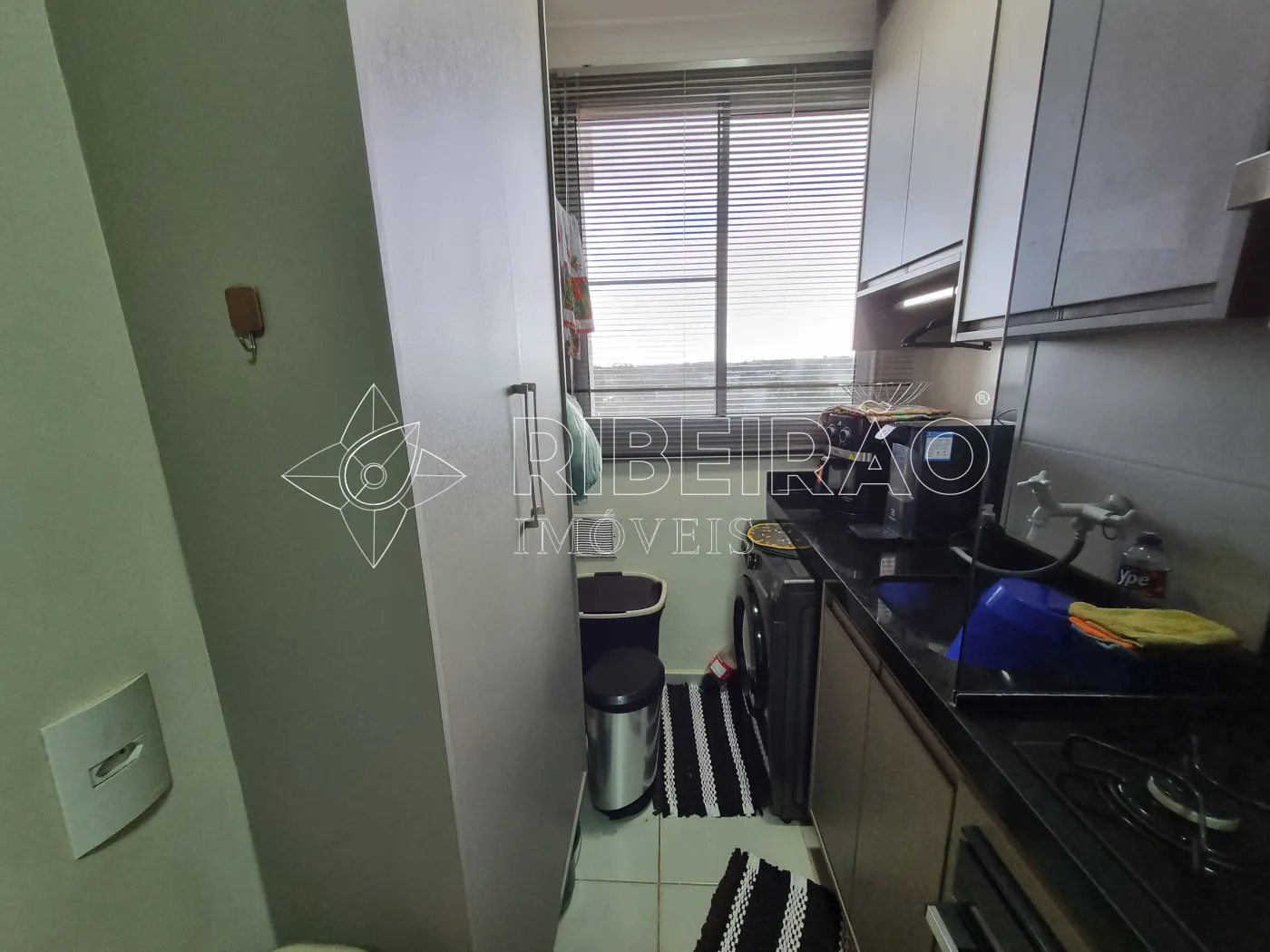 Alugar Apartamento / Padr&atilde;o em Ribeir&atilde;o Preto R$ 1.840,00 - Foto 14