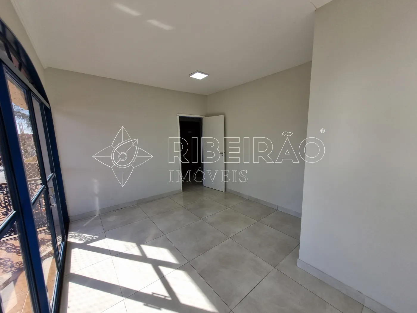 Alugar Casa / Casa em Ribeir&atilde;o Preto R$ 8.000,00 - Foto 21