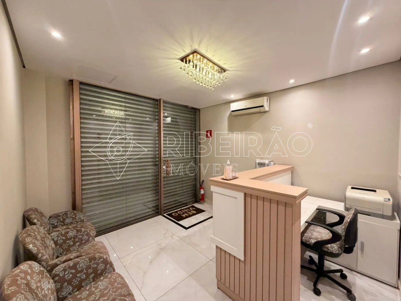 Alugar Comercial / Sal&atilde;o em Ribeir&atilde;o Preto R$ 3.500,00 - Foto 2