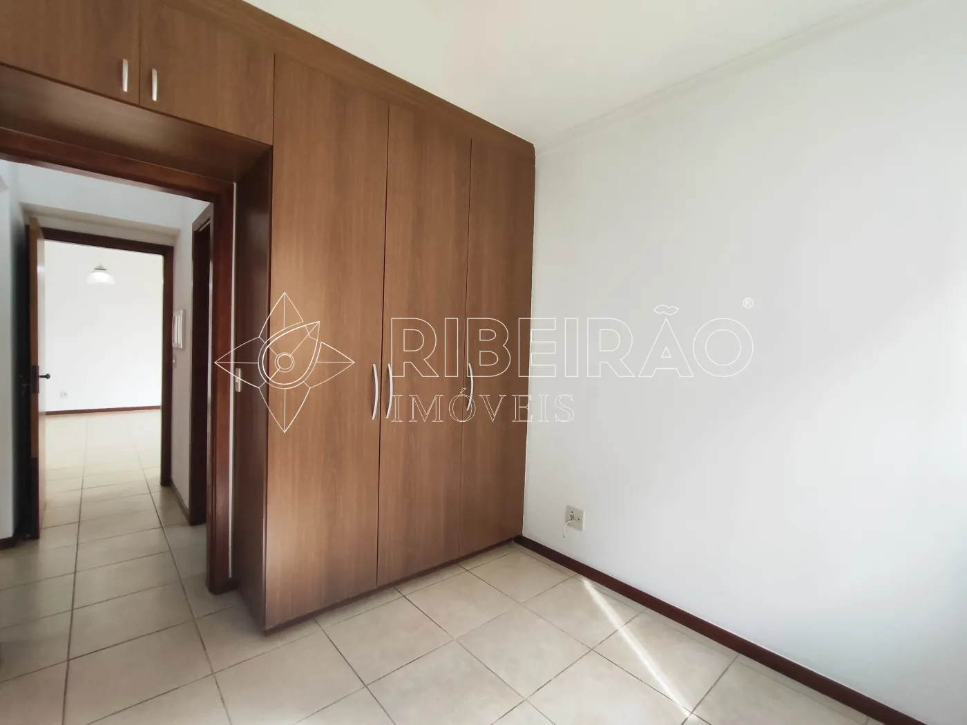 Alugar Apartamento / Padr&atilde;o em Ribeir&atilde;o Preto R$ 2.400,00 - Foto 14
