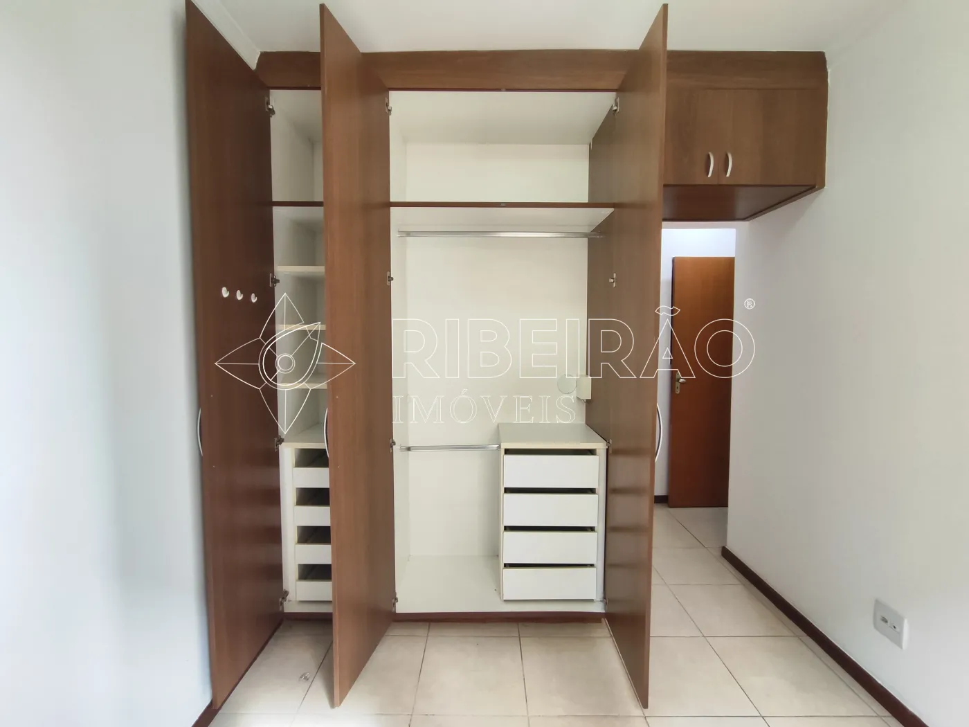 Alugar Apartamento / Padr&atilde;o em Ribeir&atilde;o Preto R$ 2.400,00 - Foto 20