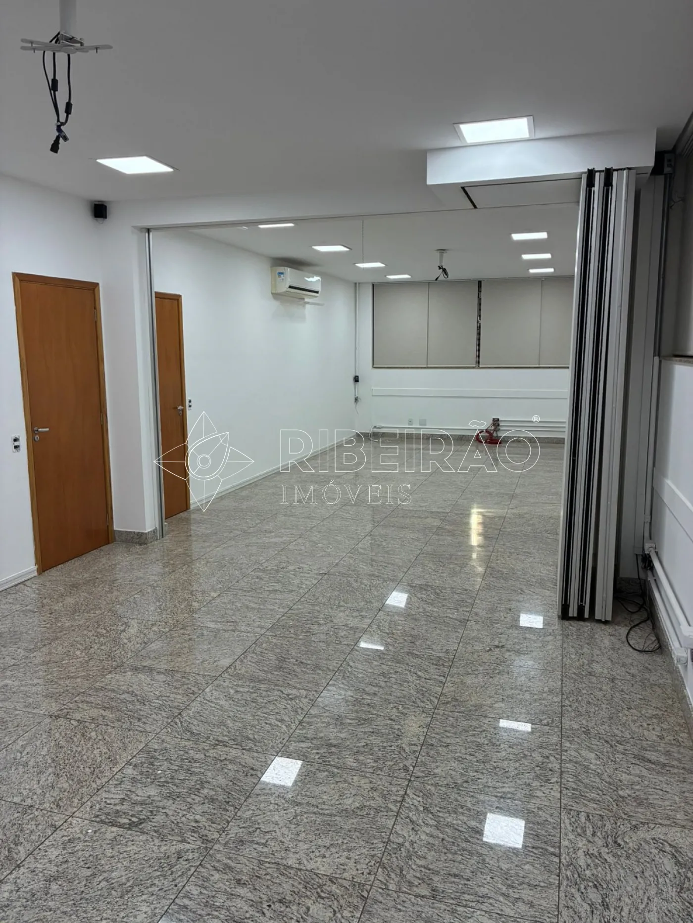 Alugar Comercial / Pr&eacute;dio em Ribeir&atilde;o Preto R$ 65.000,00 - Foto 7