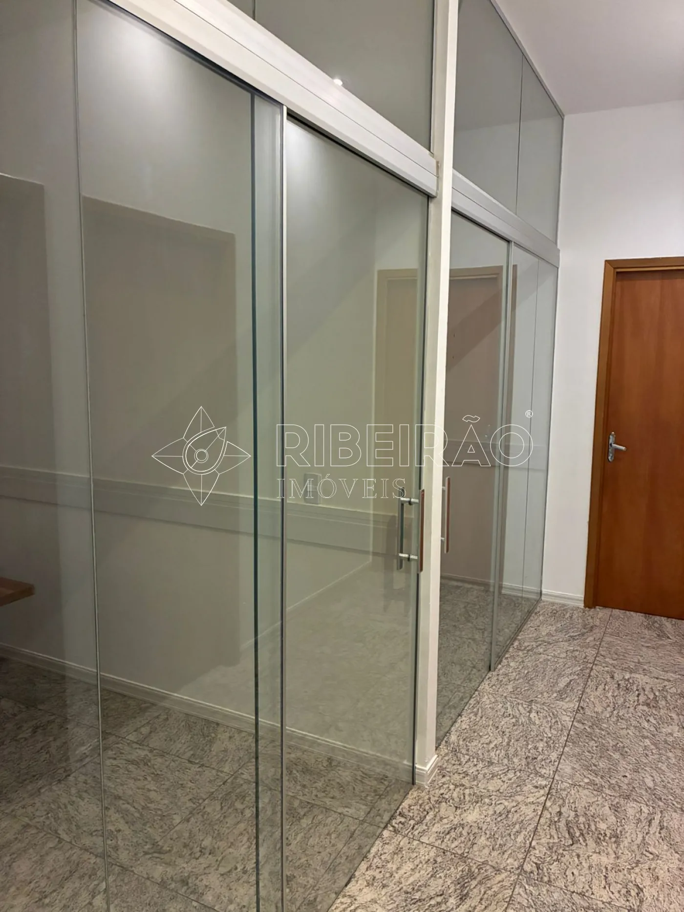 Alugar Comercial / Pr&eacute;dio em Ribeir&atilde;o Preto R$ 65.000,00 - Foto 14