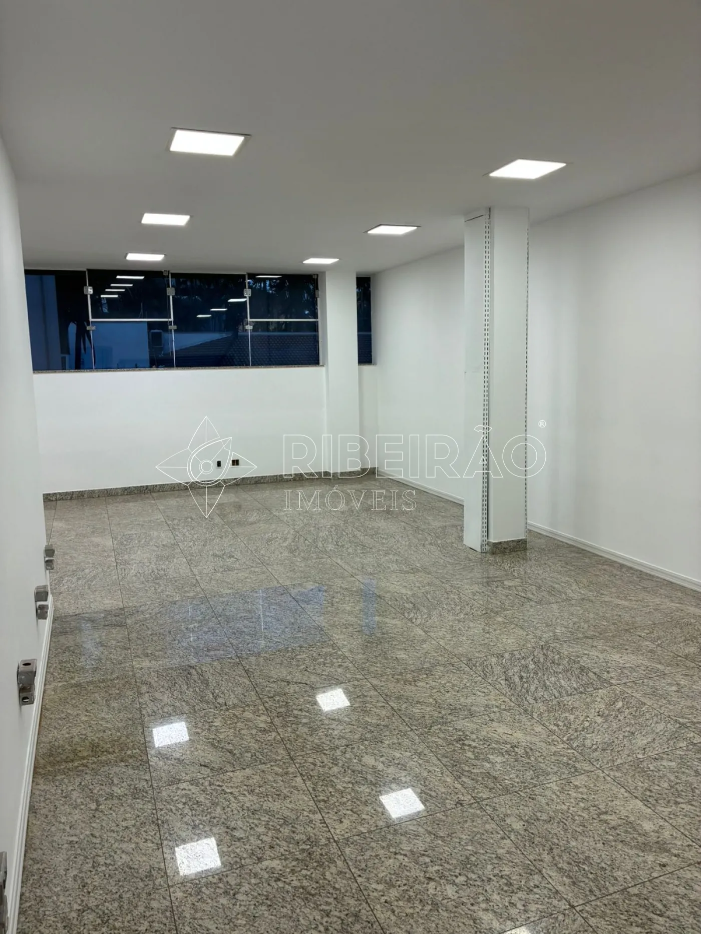 Alugar Comercial / Pr&eacute;dio em Ribeir&atilde;o Preto R$ 65.000,00 - Foto 26