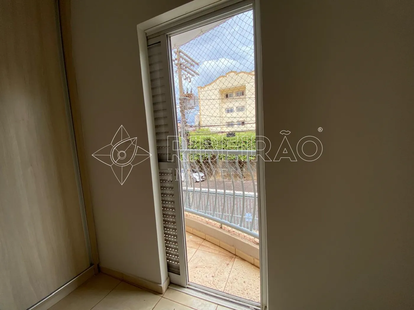 Comprar Apartamento / Padr&atilde;o em Ribeir&atilde;o Preto R$ 330.000,00 - Foto 11