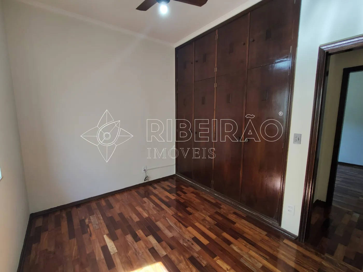 Comprar Casa / Casa em Ribeir&atilde;o Preto R$ 500.000,00 - Foto 18