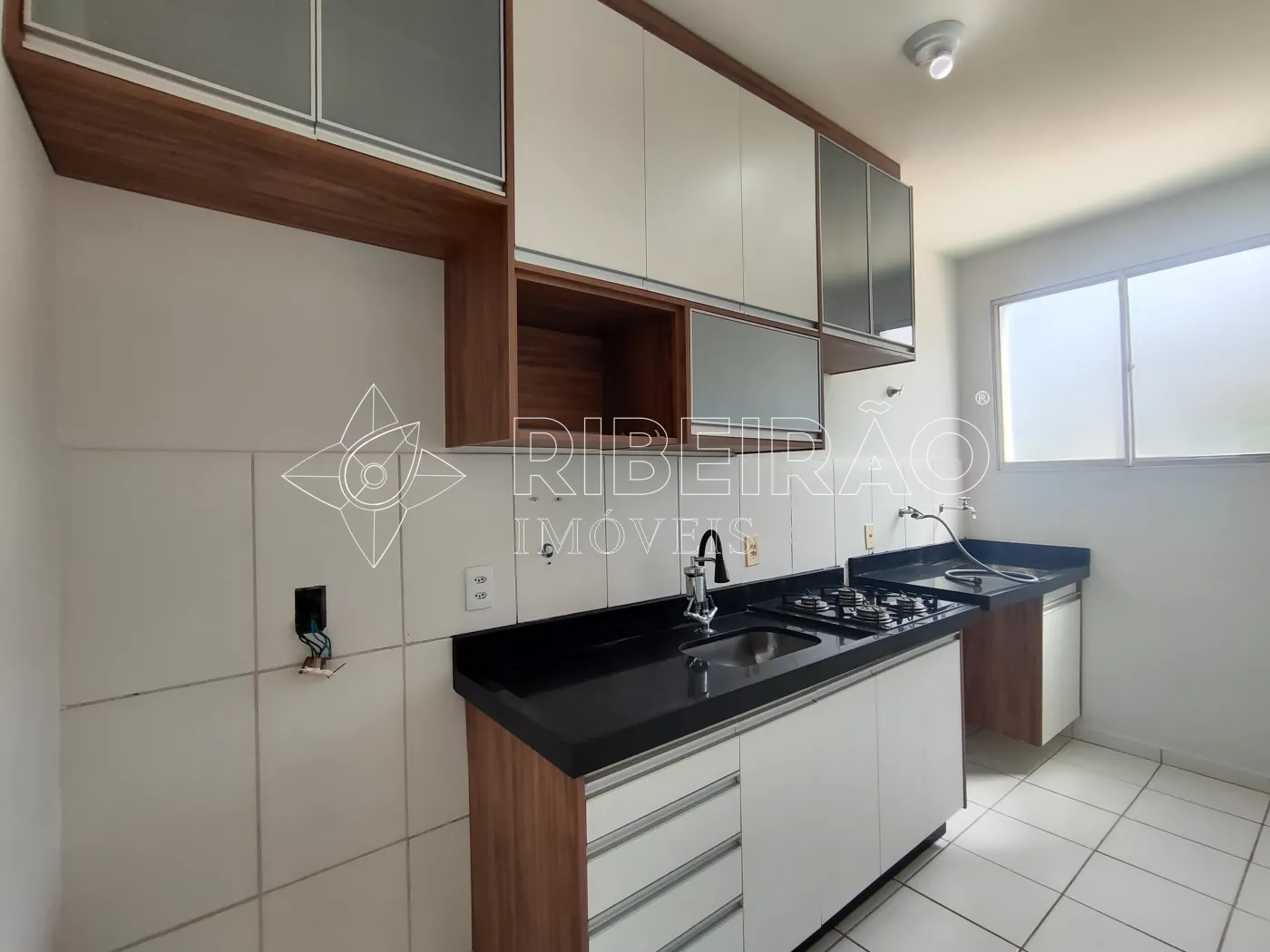 Alugar Apartamento / Padr&atilde;o em Ribeir&atilde;o Preto R$ 1.300,00 - Foto 9