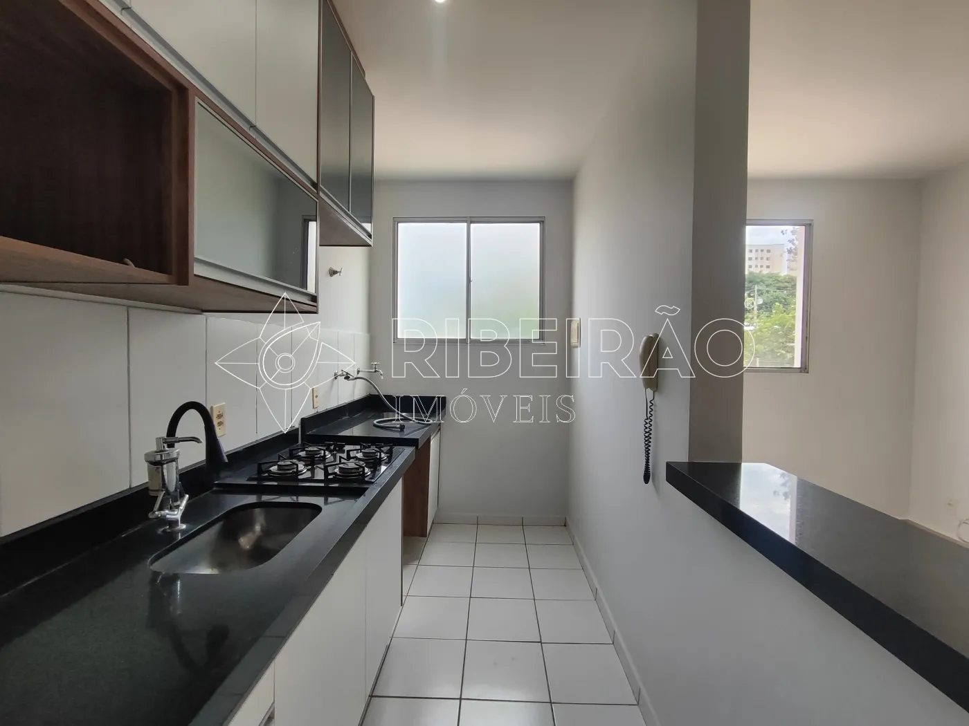 Alugar Apartamento / Padr&atilde;o em Ribeir&atilde;o Preto R$ 1.300,00 - Foto 10
