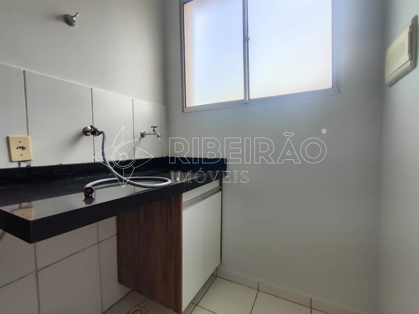 Alugar Apartamento / Padr&atilde;o em Ribeir&atilde;o Preto R$ 1.300,00 - Foto 11