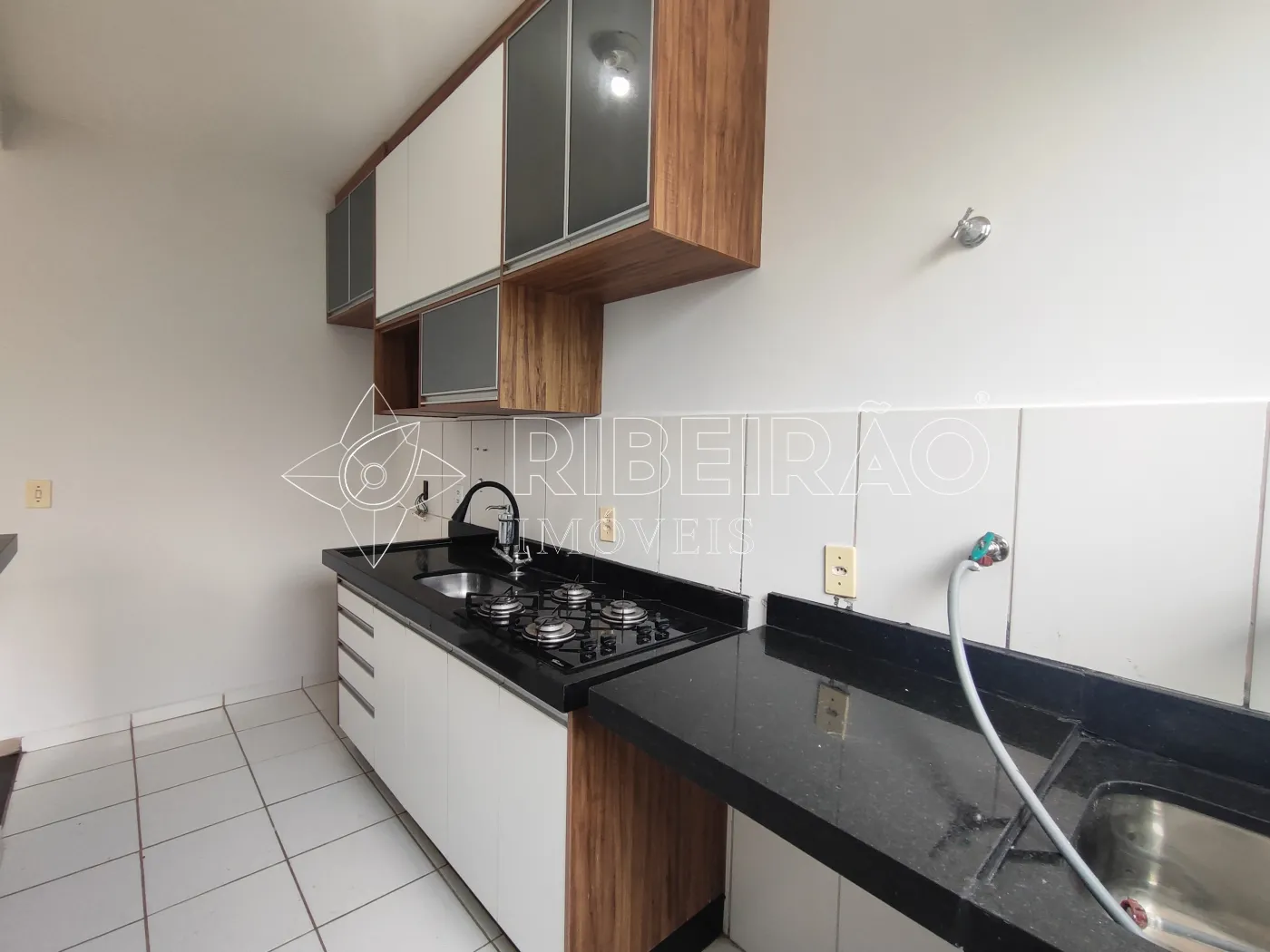 Alugar Apartamento / Padr&atilde;o em Ribeir&atilde;o Preto R$ 1.300,00 - Foto 12