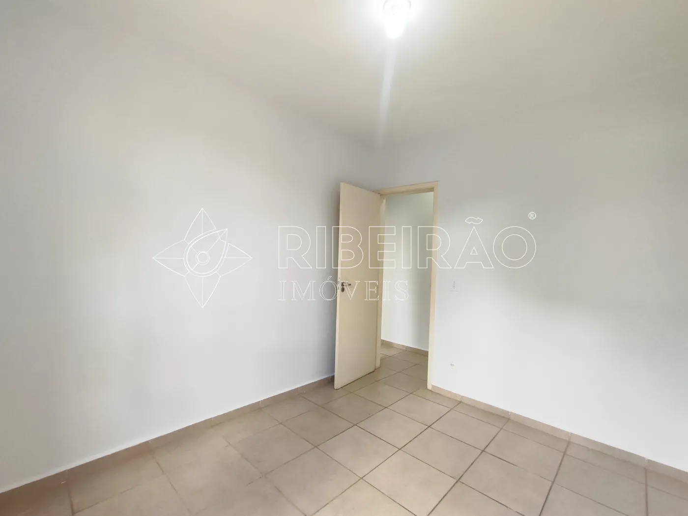 Alugar Apartamento / Padr&atilde;o em Ribeir&atilde;o Preto R$ 1.300,00 - Foto 16