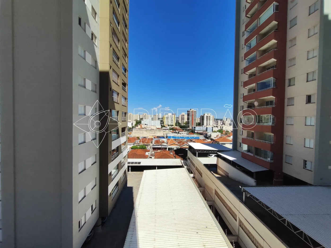 Alugar Apartamento / Padr&atilde;o em Ribeir&atilde;o Preto R$ 4.000,00 - Foto 14