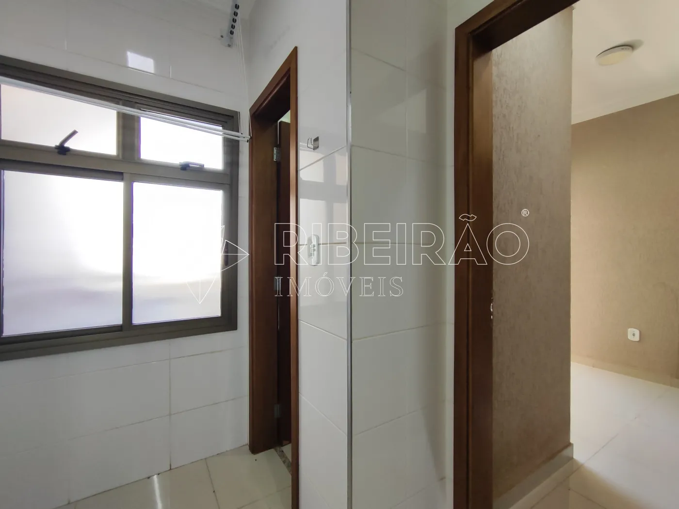 Alugar Apartamento / Padr&atilde;o em Ribeir&atilde;o Preto R$ 4.000,00 - Foto 43