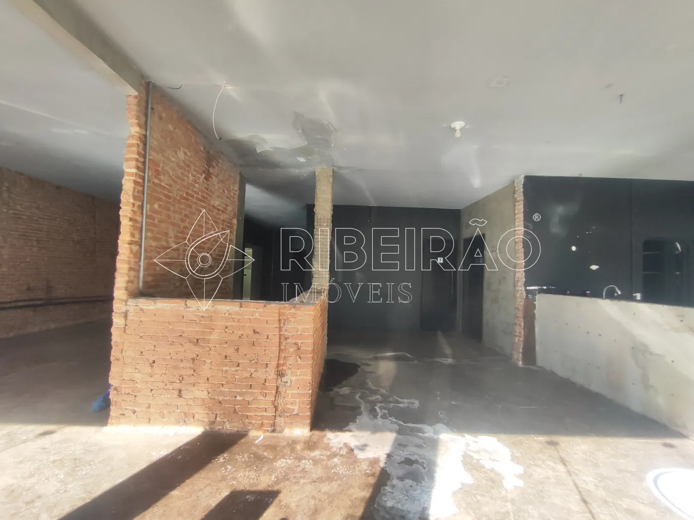 Alugar Comercial / Sal&atilde;o em Ribeir&atilde;o Preto R$ 18.000,00 - Foto 3