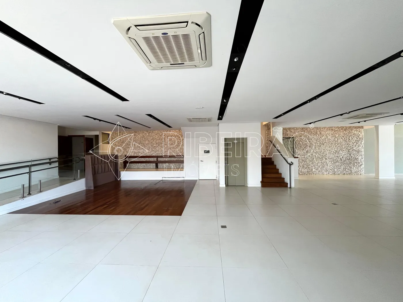 Alugar Comercial / Pr&eacute;dio em Ribeir&atilde;o Preto R$ 45.000,00 - Foto 4