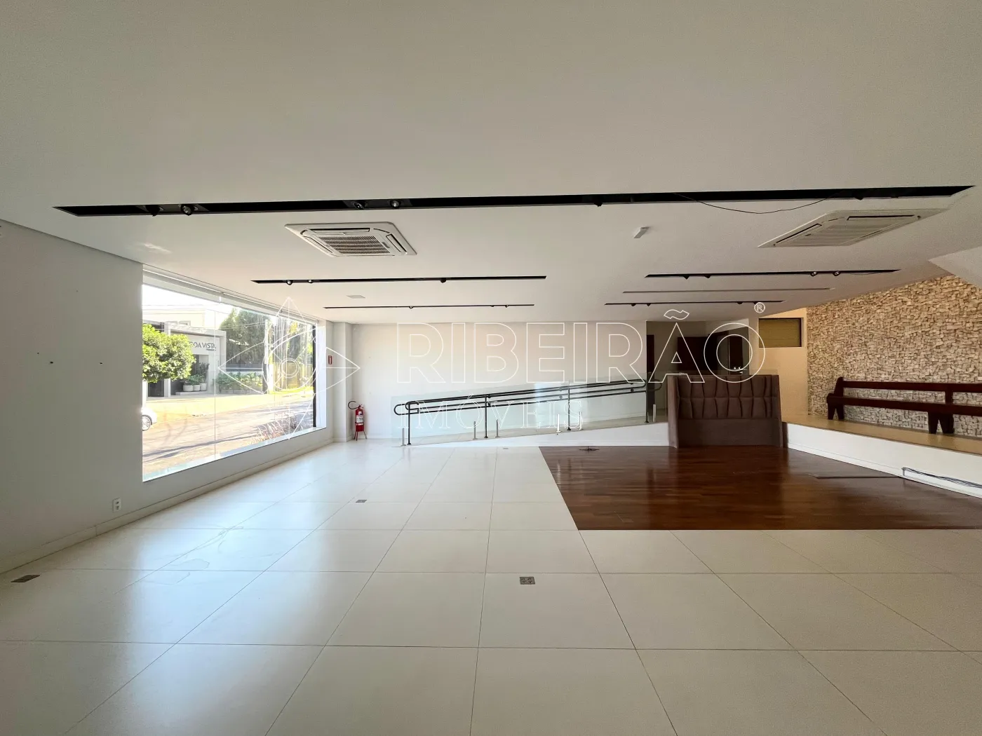 Alugar Comercial / Pr&eacute;dio em Ribeir&atilde;o Preto R$ 45.000,00 - Foto 9