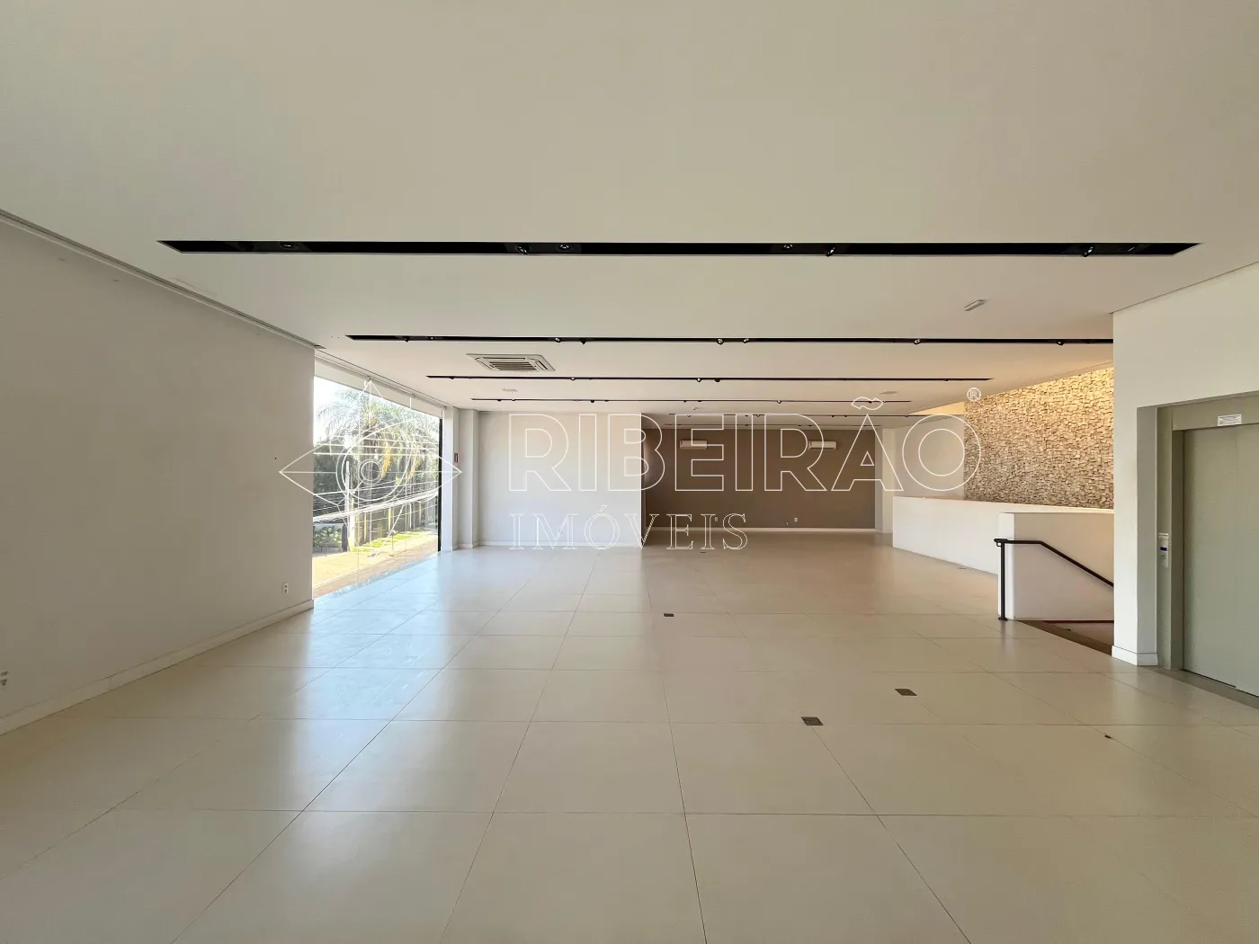 Alugar Comercial / Pr&eacute;dio em Ribeir&atilde;o Preto R$ 45.000,00 - Foto 15