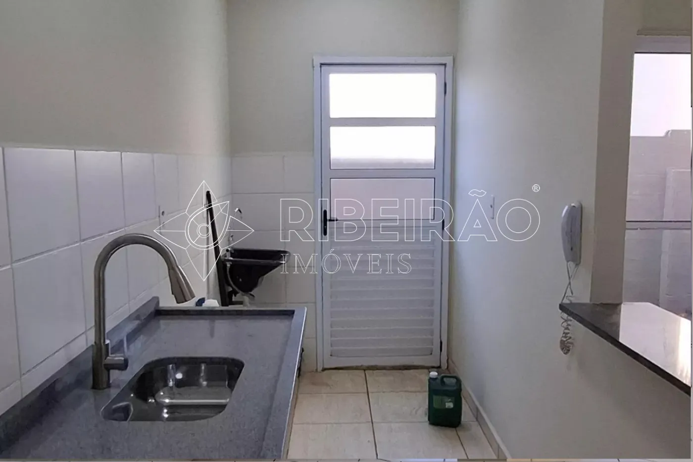 Comprar Apartamento / Padr&atilde;o em Ribeir&atilde;o Preto R$ 230.000,00 - Foto 4