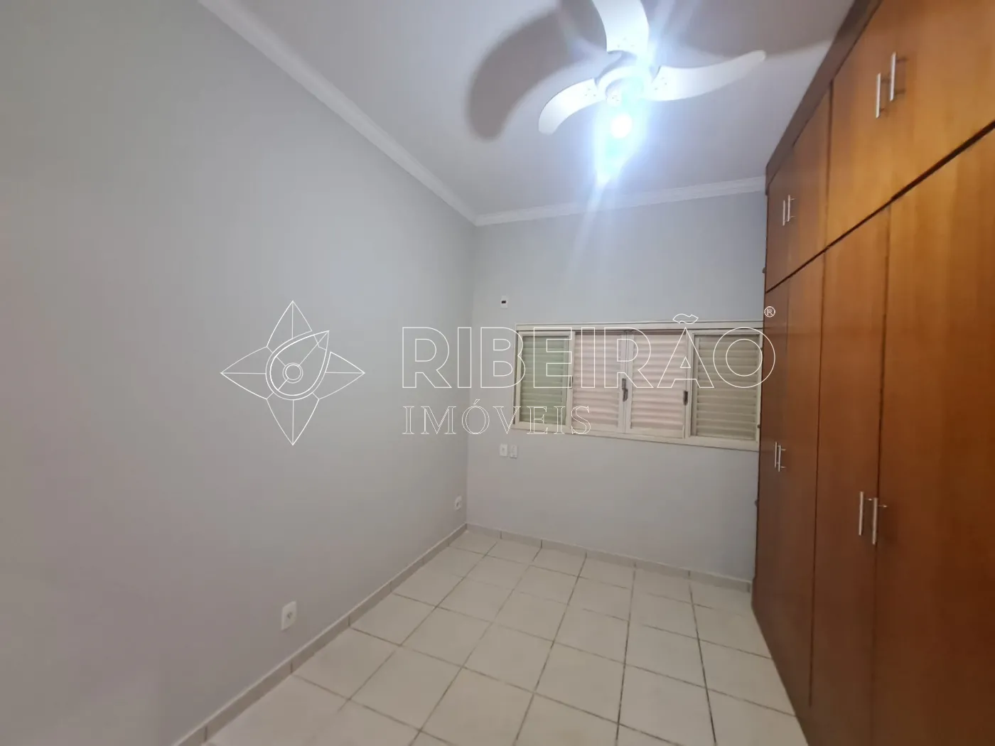 Alugar Casa / Casa em Ribeir&atilde;o Preto R$ 3.500,00 - Foto 1