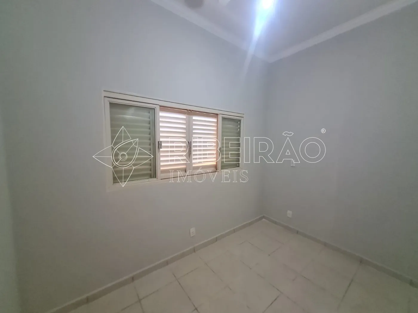 Alugar Casa / Casa em Ribeir&atilde;o Preto R$ 3.500,00 - Foto 2